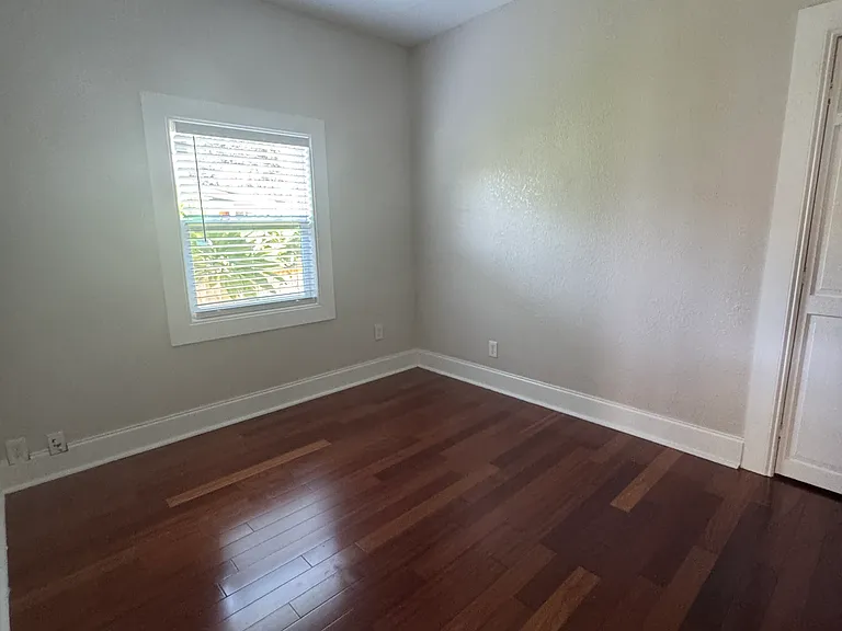 1013 South Blvd — Photo 23
