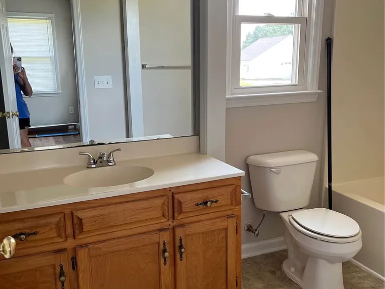5611 Cornwallis Rd — Photo 10