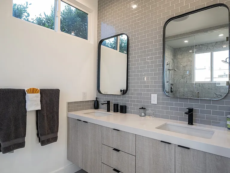 3511 Grand Canal #102 — Photo 10