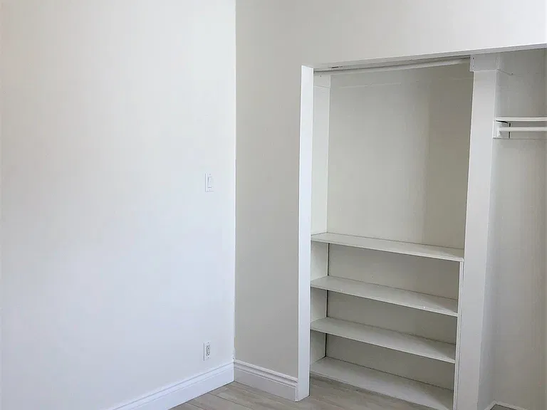 5 Renwick Ave #3 — Photo 33