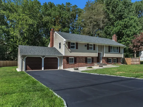 77 Rangely Drive, Trumbull, CT 06611