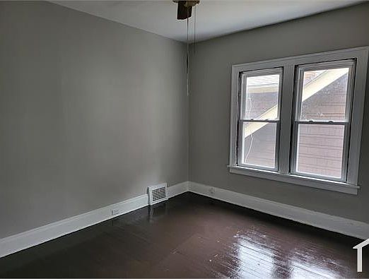 2nd image of 10810 Parkhurst Dr #1