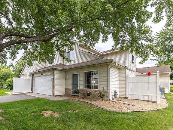 2nd image of 6822 Benton Cir #37