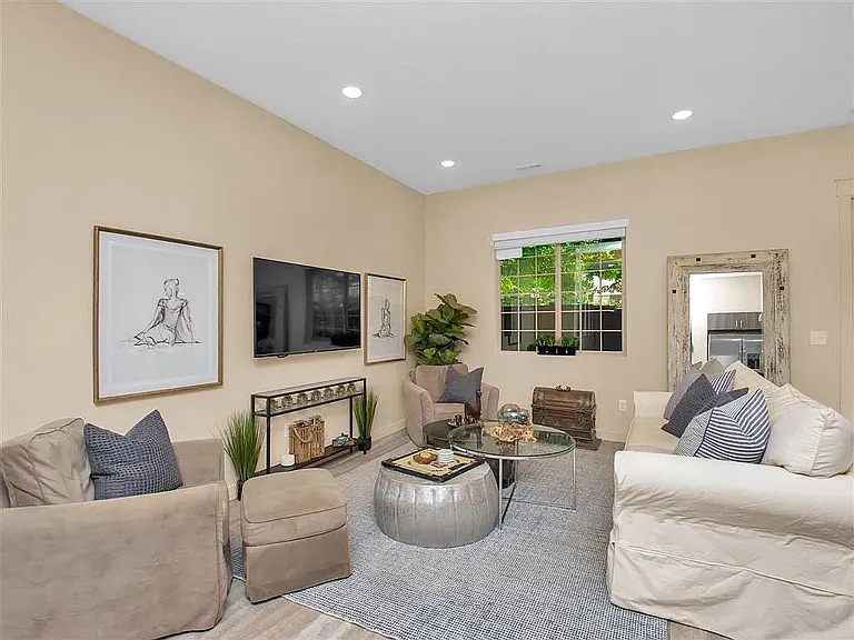 2162 E Mott Dr #6 — Photo 11
