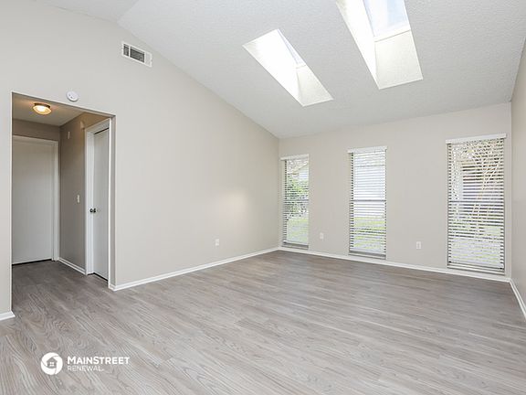 3rd image of 2514 Haulover Blvd