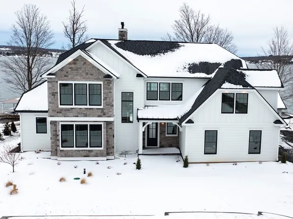 2203 Sunset Cv, Skaneateles, NY 13152