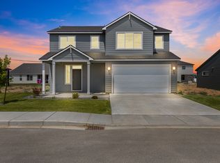 309 Amberly Ave, Grandview, WA 98930