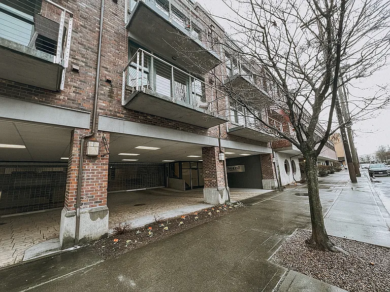 2920 Eastlake Ave E #202 — Photo 16