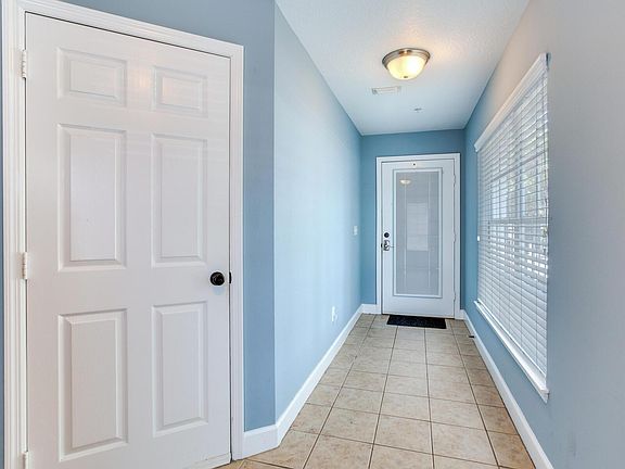 3rd image of 3111 W De Leon St