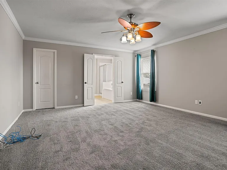 30322 Deleon Fields Dr — Photo 37
