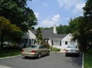 626 Raritan Rd, Clark, NJ 07066