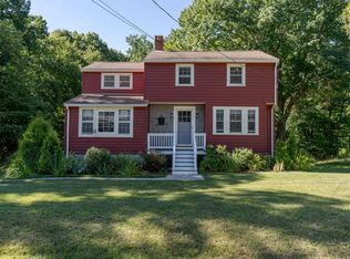 70 Winnicutt Rd, Stratham, NH 03885