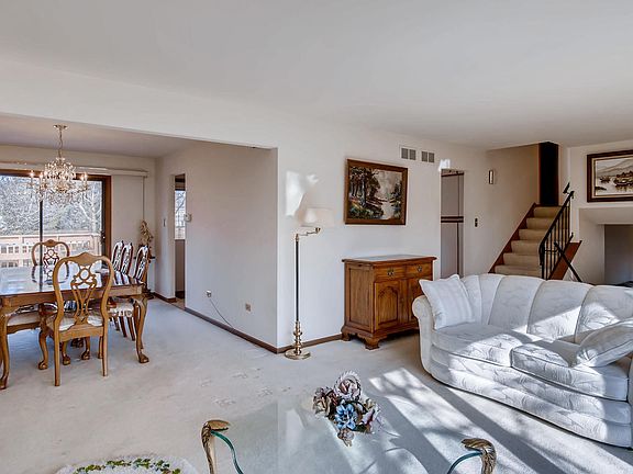 3rd image of 14010 Blackhawk Ln