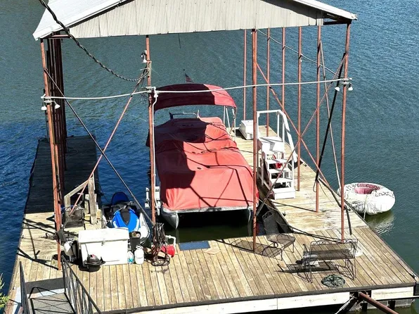 210 Port Ln, Counce, TN 38326