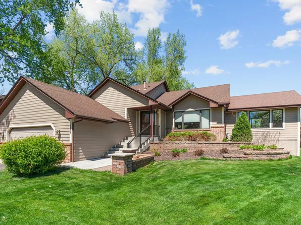 8937 Montegue Ter, Minneapolis, MN 55443