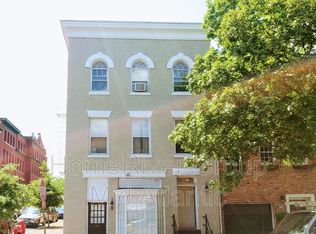 1300 35th St NW APT 4, Washington, DC 20007