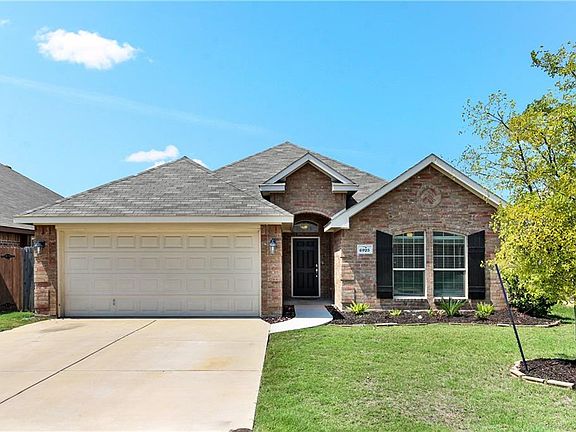 2nd image of 6925 Meandering Creek Ln