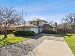 5106 Parliament Dr, Arlington, TX 76017