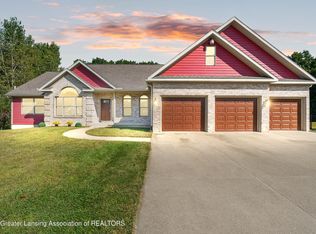 6290 Quail Ridge Ln, Dimondale, MI 48821