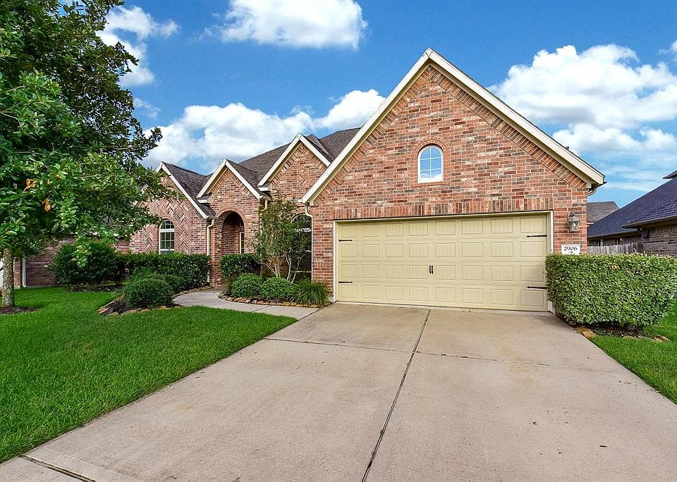 1st image of 2906 Golden Larch Dr