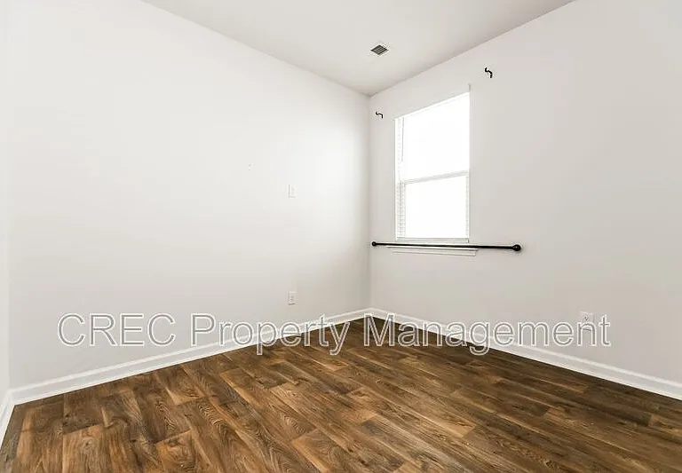 928 Woodside Creek Ln — Photo 9