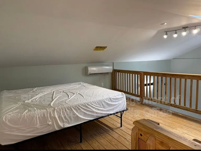 900 Crescent Hill Rd — Photo 25