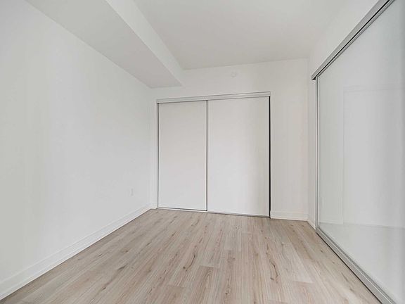 3rd image of 395 Bloor St E #2612