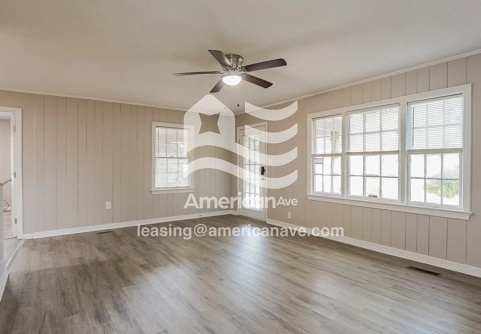 4 bed, 2.0 bath, 1404 sqft, $1,565 — Photo 2