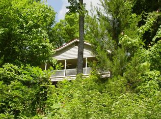 1051 Ridge Rd, Hiawassee, GA 30546