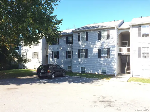 2 Lexington Hill #12, Harriman, NY 10926