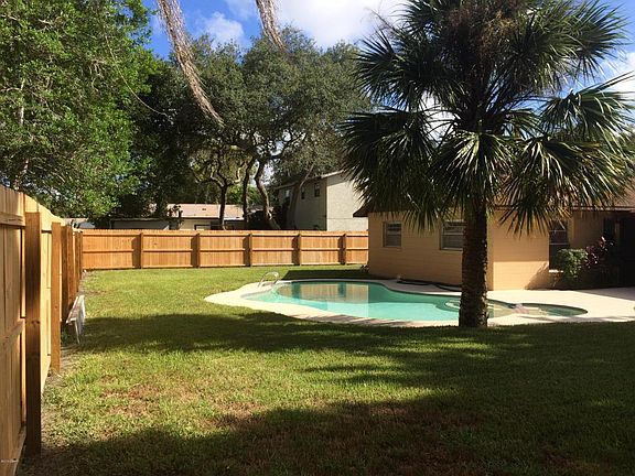 5th image of 649 Sweetwood Dr