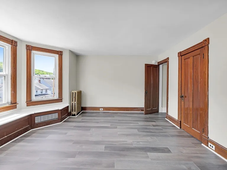 265-267 E Bertsch St #4 — Photo 14