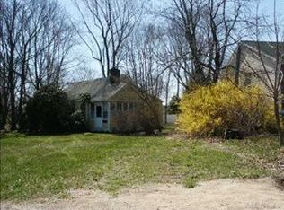 40 Cuba Hill Rd, Greenlawn, NY 11740