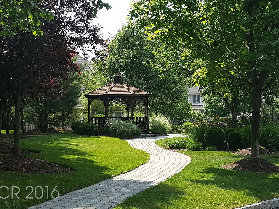 2nd image of 16 Schindler Ct