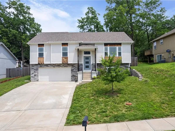 408 Fairway Rd, Belton, MO 64012