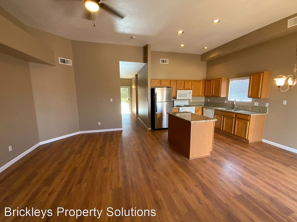 1st image of 4027 Arapahoe Ave NW