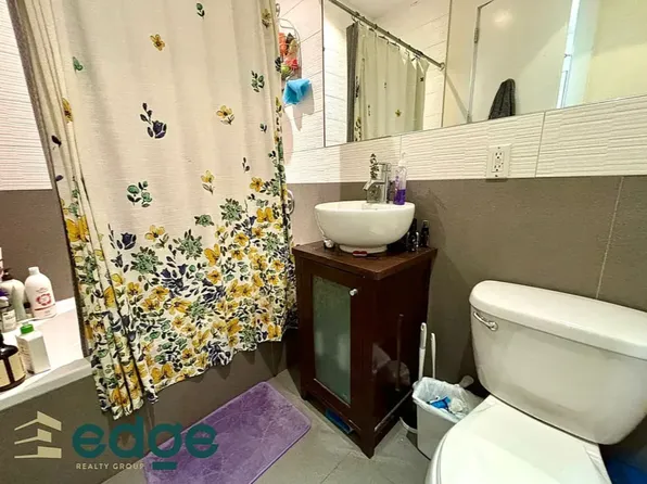 90 Wilson Avenue image 6 of 6