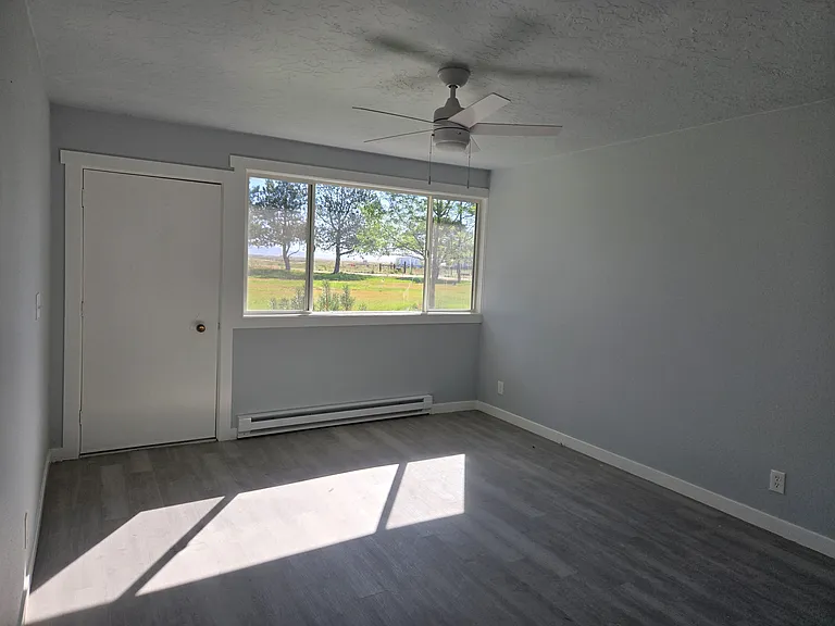 17867 S Pleasant Valley Rd — Photo 5