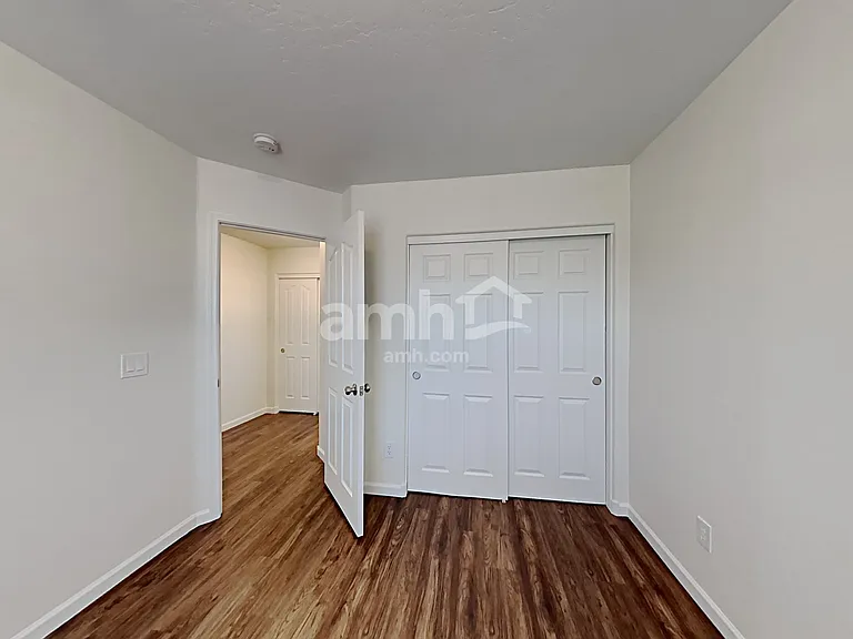 7008 S 38th Ln — Photo 13