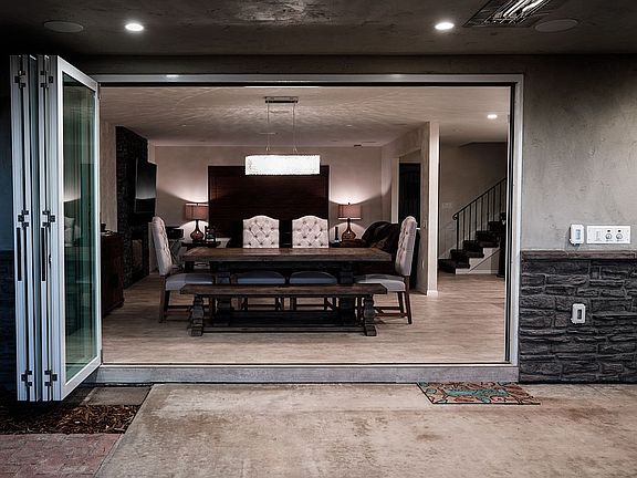 5th image of 2372 Harcourt Dr