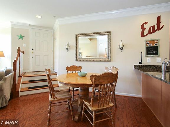 5th image of 7907 Crescent Park Dr #131