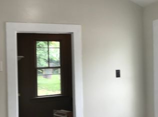 123 N Lafayette St FL 1ST, Sandwich, IL 60548