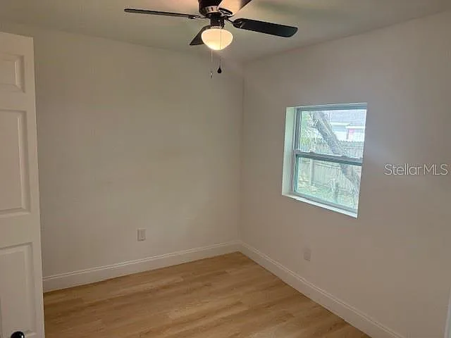 4605 N Hubert Ave #18 — Photo 12