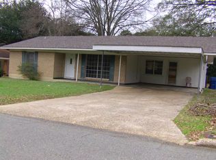 713 Claiborne St, Minden, LA 71055