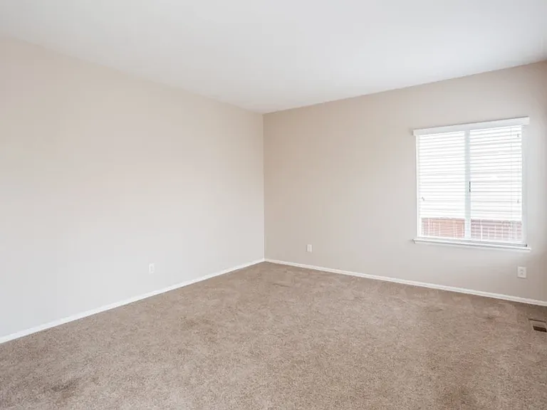 9822 Kenton Cir — Photo 8
