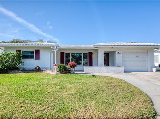 9548 141st St, Seminole, FL 33776