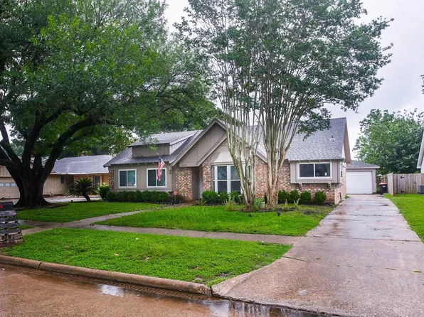 1039 Red Rock Canyon Dr, Katy, TX 77450