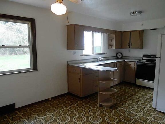 5th image of 114 Bunchberry Ln