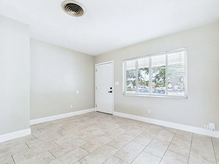 3815 1st Ave N #A — Photo 5
