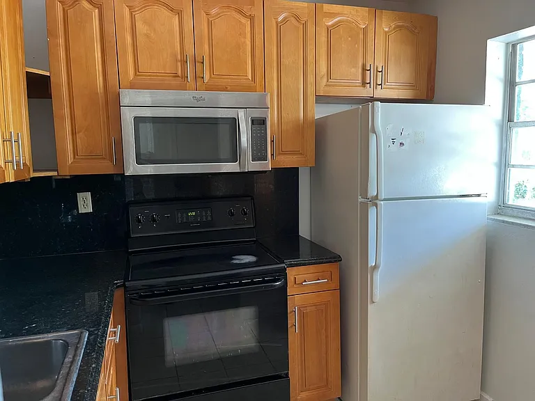 4000 NW Woodside Dr #1 — Photo 9